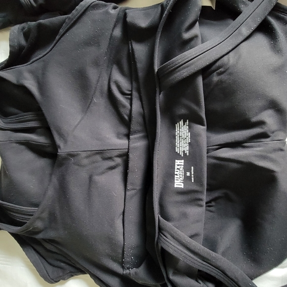 Duluth Trading Longline Bras size M good condition. Light purple ones are new - Picture 4 of 6